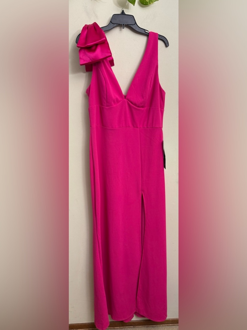Fuchsia One-Shoulder Maxi Dress with Front Slit